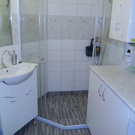 Start شقة بيتْش